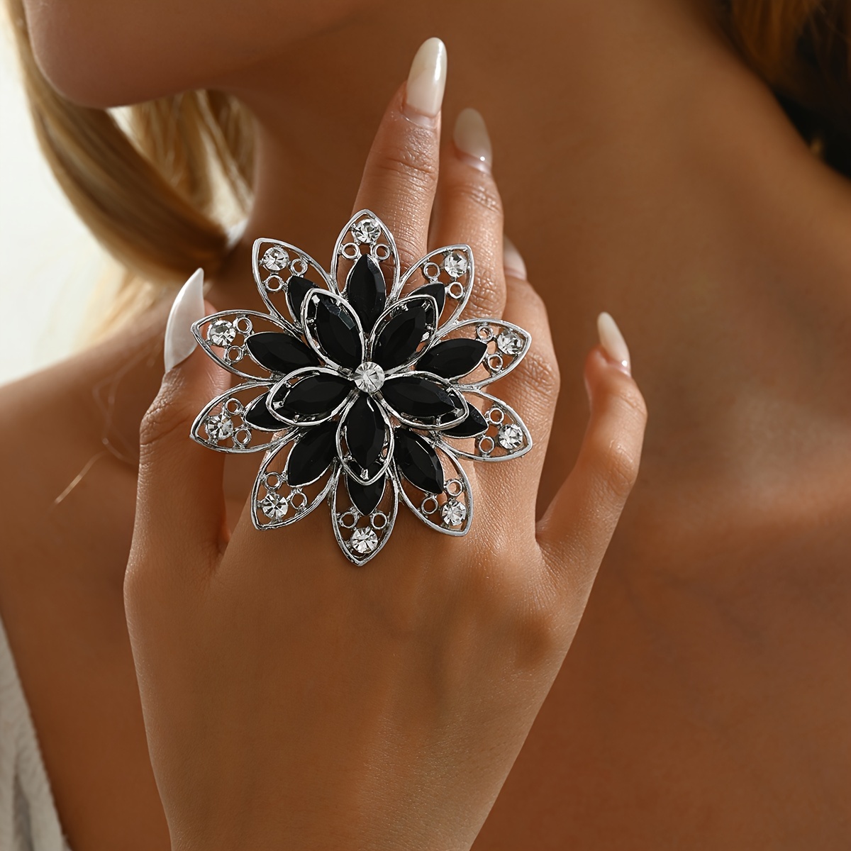 Everyday Floral Embellished Ring for Parties & Weddings